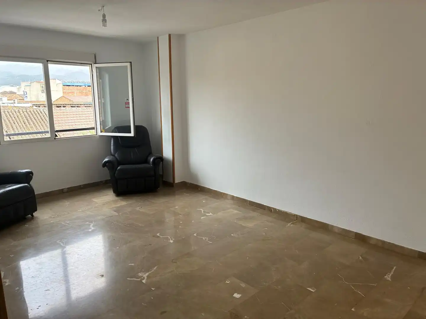 Sala de estar de Piso en venta en Churriana de la Vega con Horno y Lavadora
