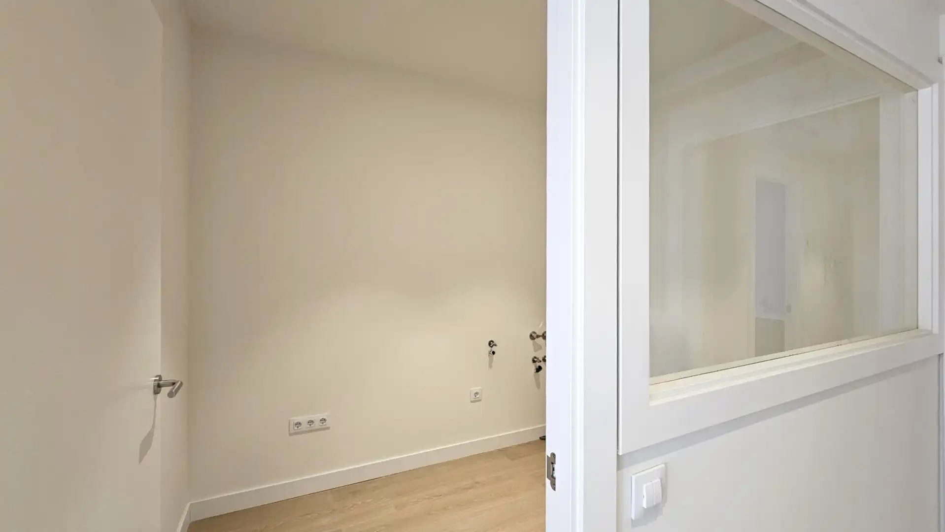Büro zur Miete in Barcelona mit Klimaanlage, Heizung und Internet