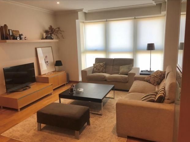Living room of Duplex to rent in Santiago de Compostela   with Heating, Storage room and Furnished