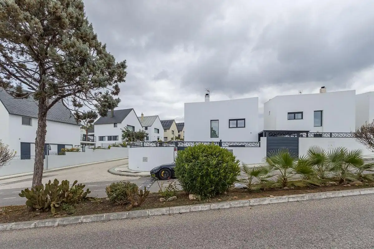 Vista exterior de Casa adosada de alquiler en Albolote con Calefacción, Jardín privado y Piscina