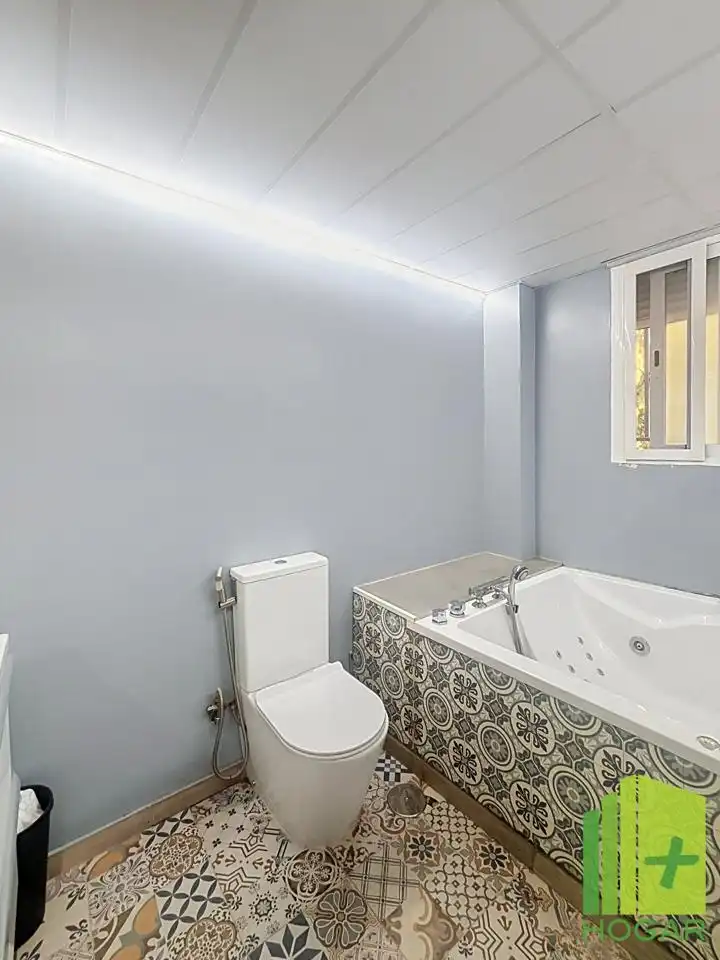 Bany de Casa o xalet en venda en La Guardia de Jaén amb Aire condicionat, Jardí privat i Terrassa