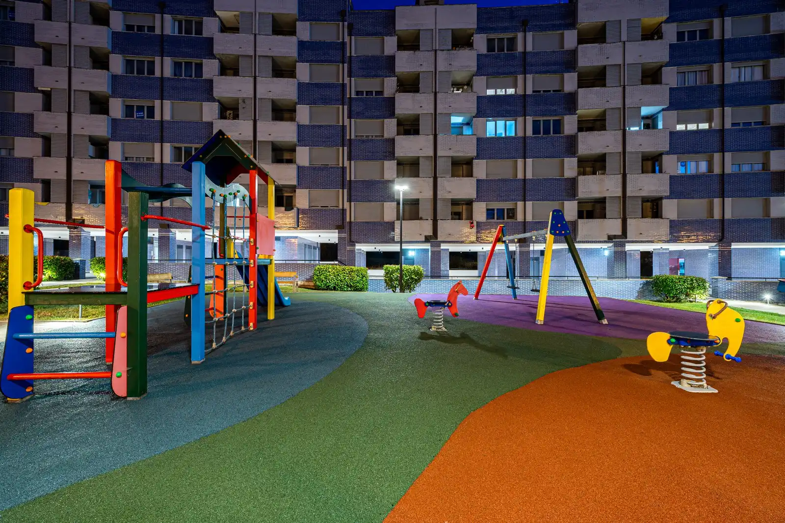 Terrassa de Pis en venda en Oviedo  amb Aire condicionat, Terrassa i Traster