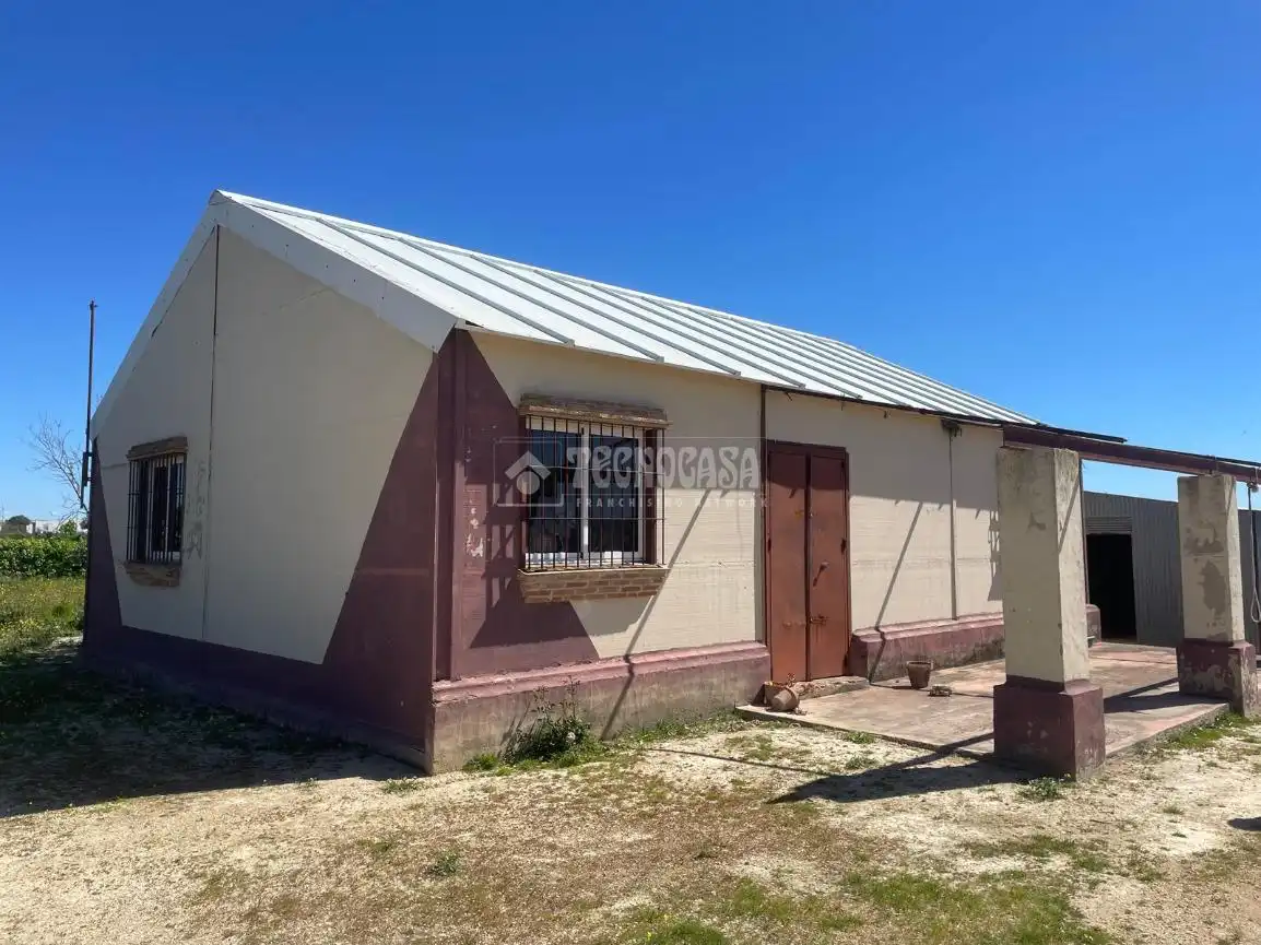 Casa rústica en venda a Núcleo urbano