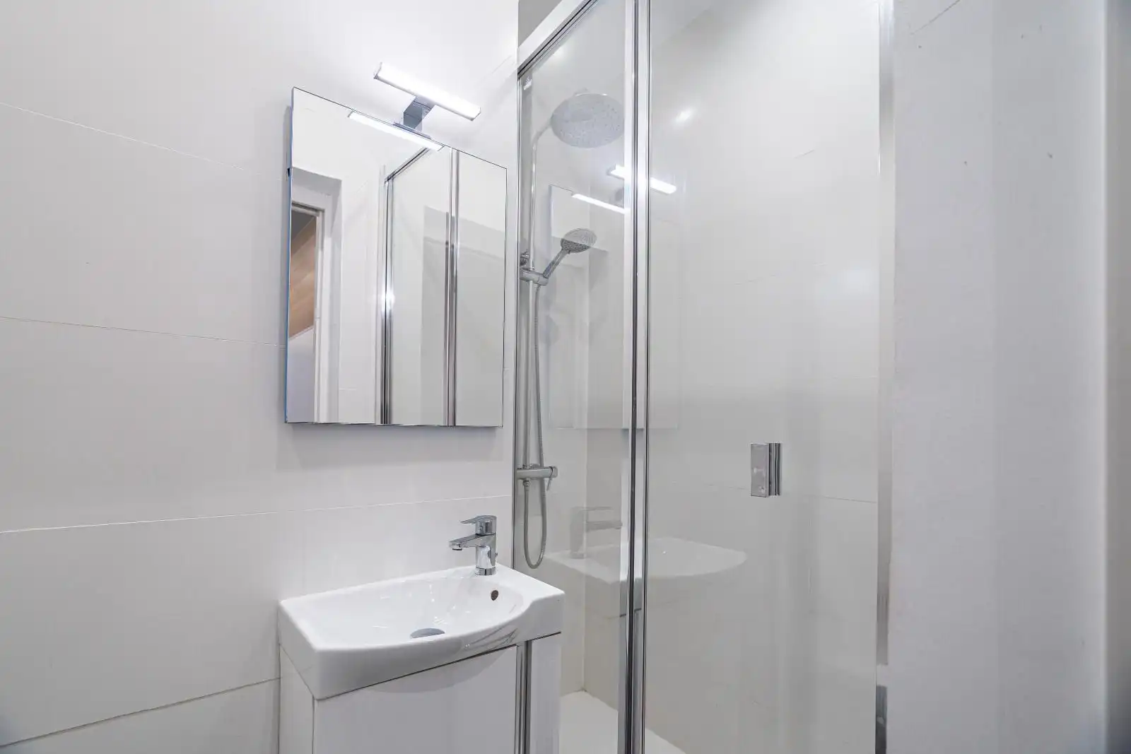 Baño de Piso en venta en Barcelona con Aire acondicionado, Terraza y Horno