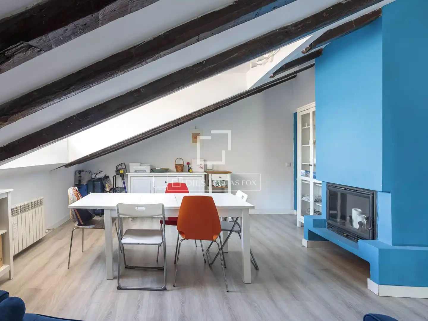 Esszimmer von Dachboden zur Miete in Villar y Velasco mit Klimaanlage und Möbliert