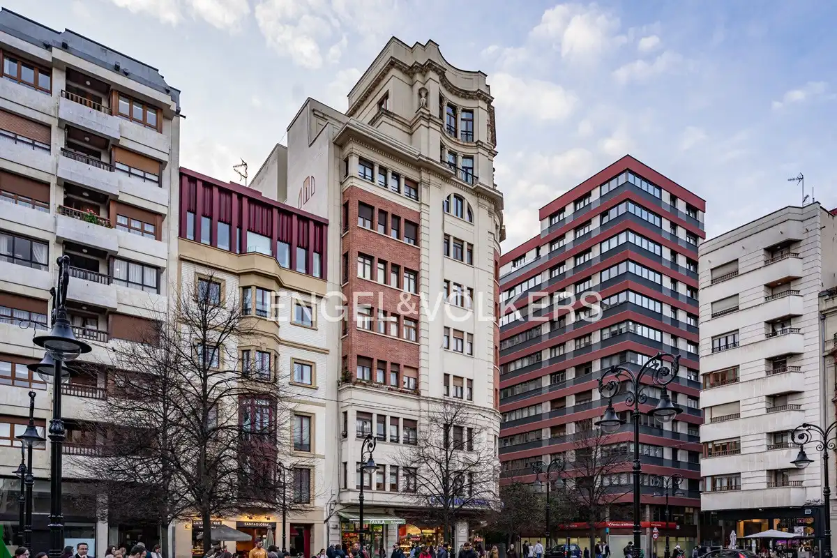 Vista exterior de Ático en venta en Gijón  con Calefacción, Parquet y Terraza