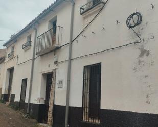 Vista exterior de Casa o xalet en venda en Fuenlabrada de los Montes amb Moblat