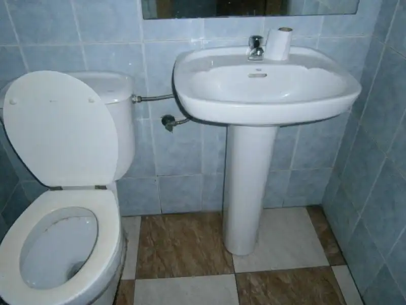 Baño de Local de alquiler en Monóvar  / Monòver con Aire acondicionado y Amueblado