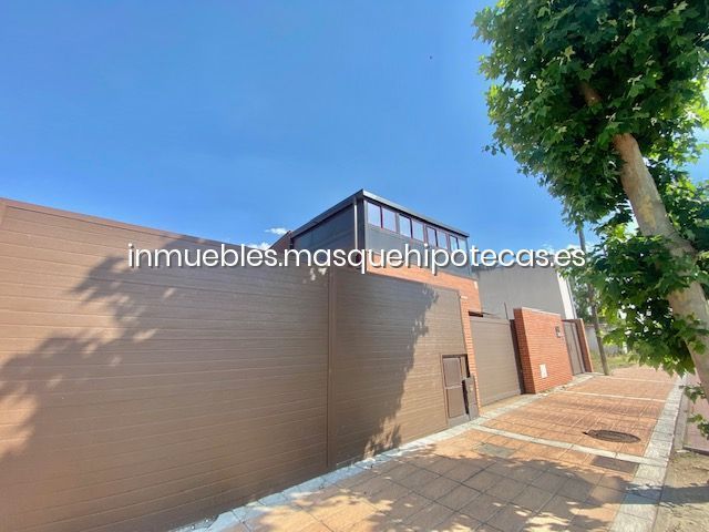 Vista exterior de Casa o chalet en venta en Carranque con Aire acondicionado, Jardín privado y Trastero