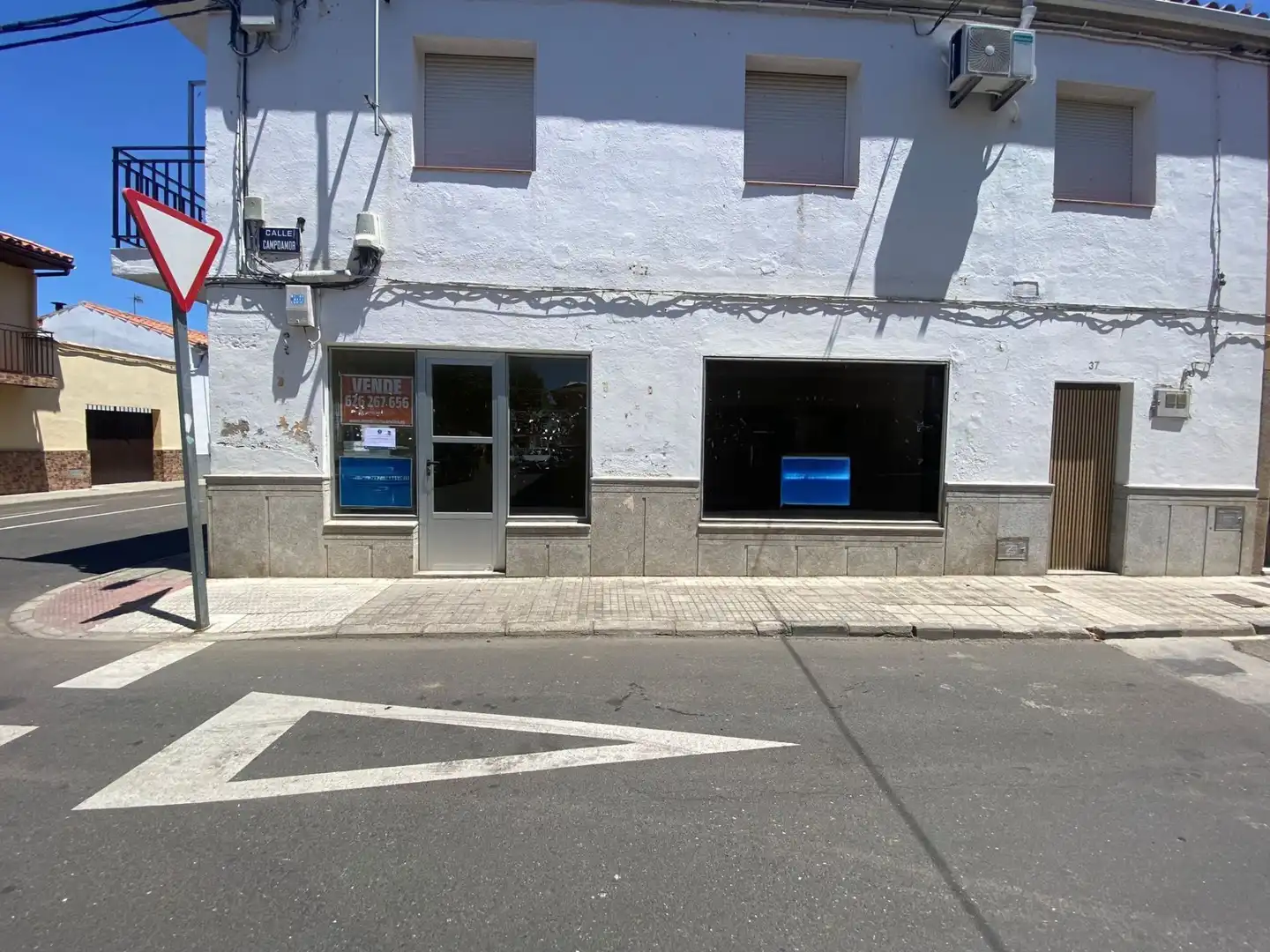 Business premises for sale in Moraleja, imagen 2