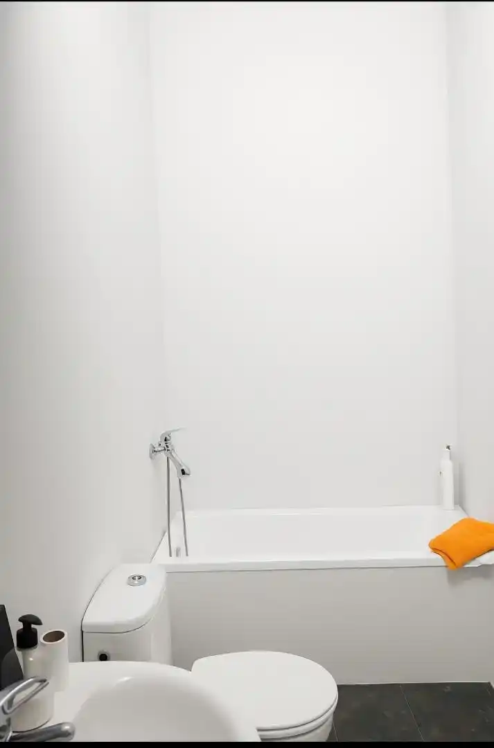 Baño de Planta baja en venta en Alconchel con Amueblado, Lavadora y TV