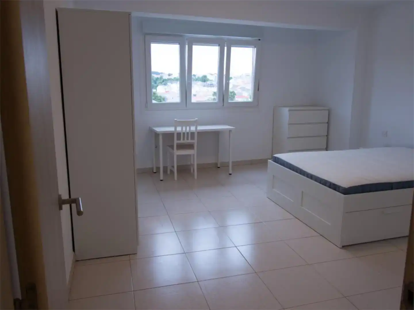 Habitación de Piso en venta en Ordes con Trastero, Amueblado y Balcón