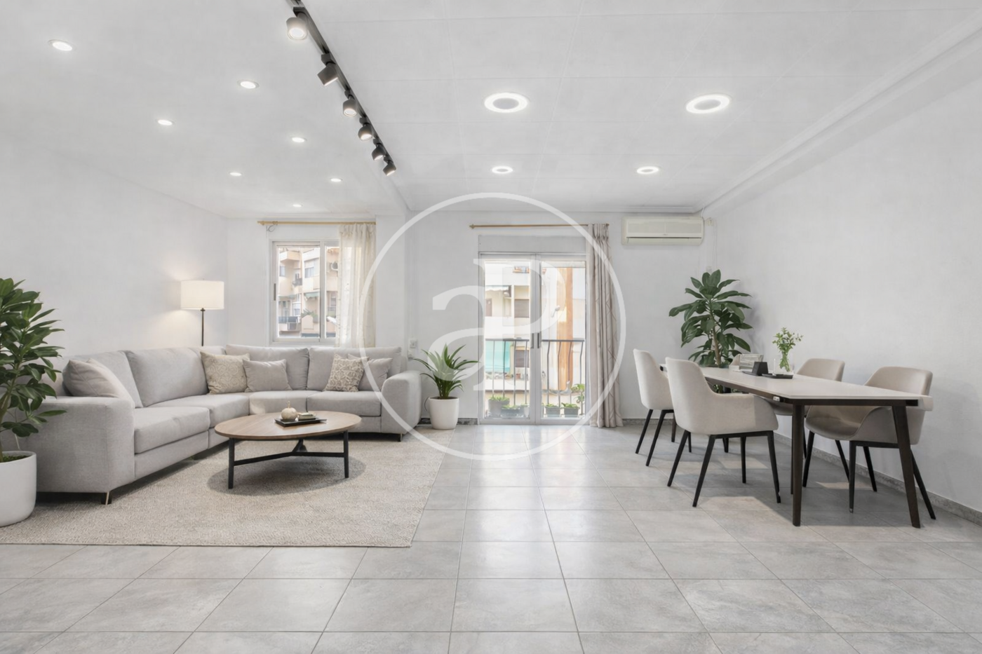 Living room of Flat for sale in  Valencia Capital  with Air Conditioner, Heating and Furnished