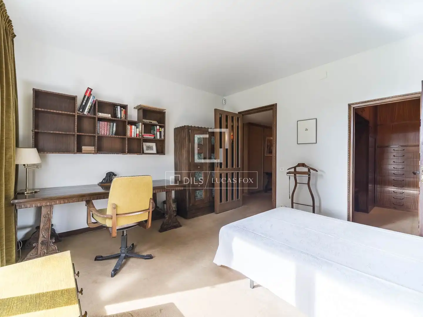 Habitación de Casa o chalet en venta en Barcelona con Calefacción, Jardín privado y Trastero