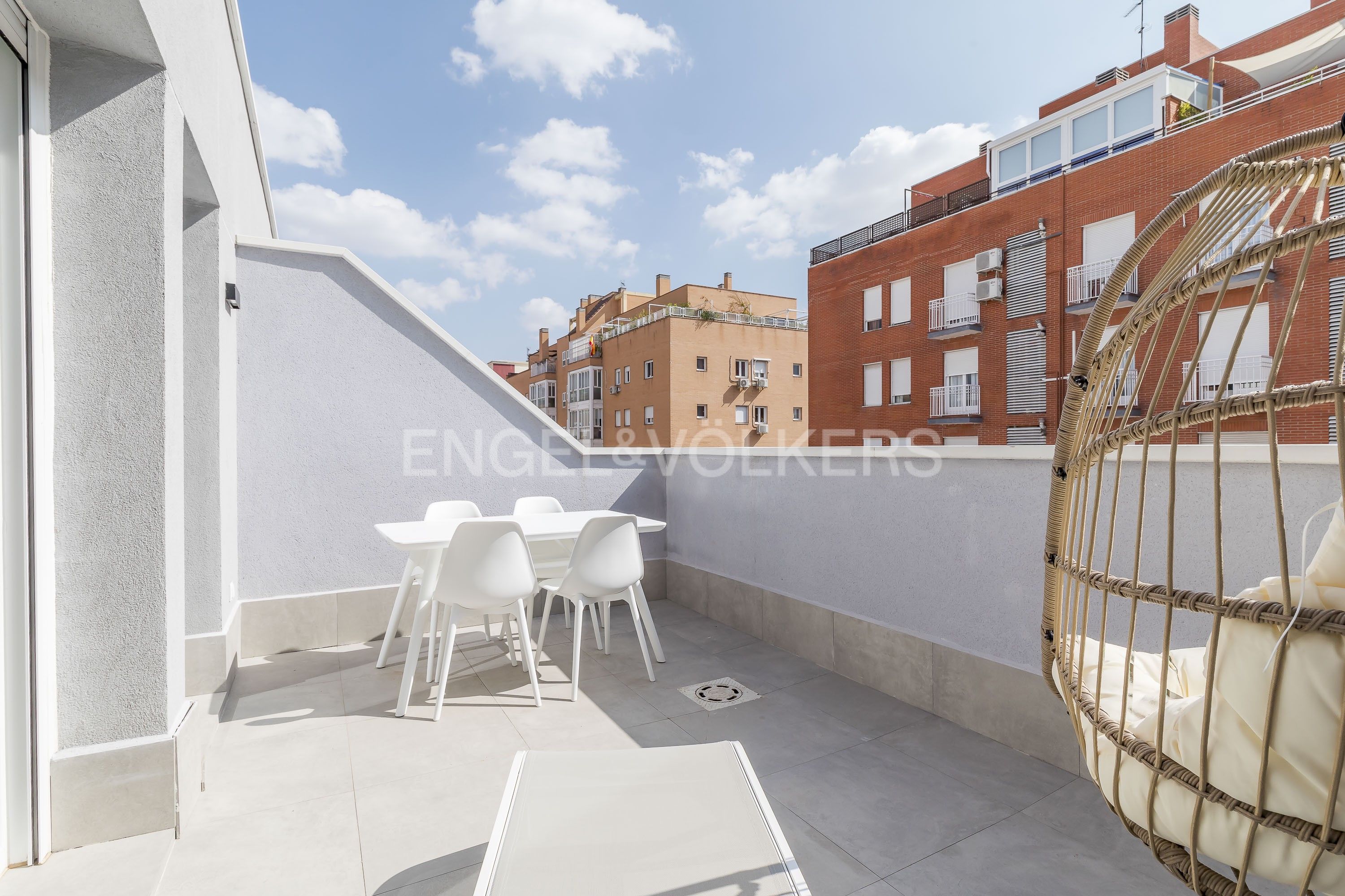 Terrassa de Apartament de lloguer en  Madrid Capital amb Aire condicionat, Calefacció i Terrassa