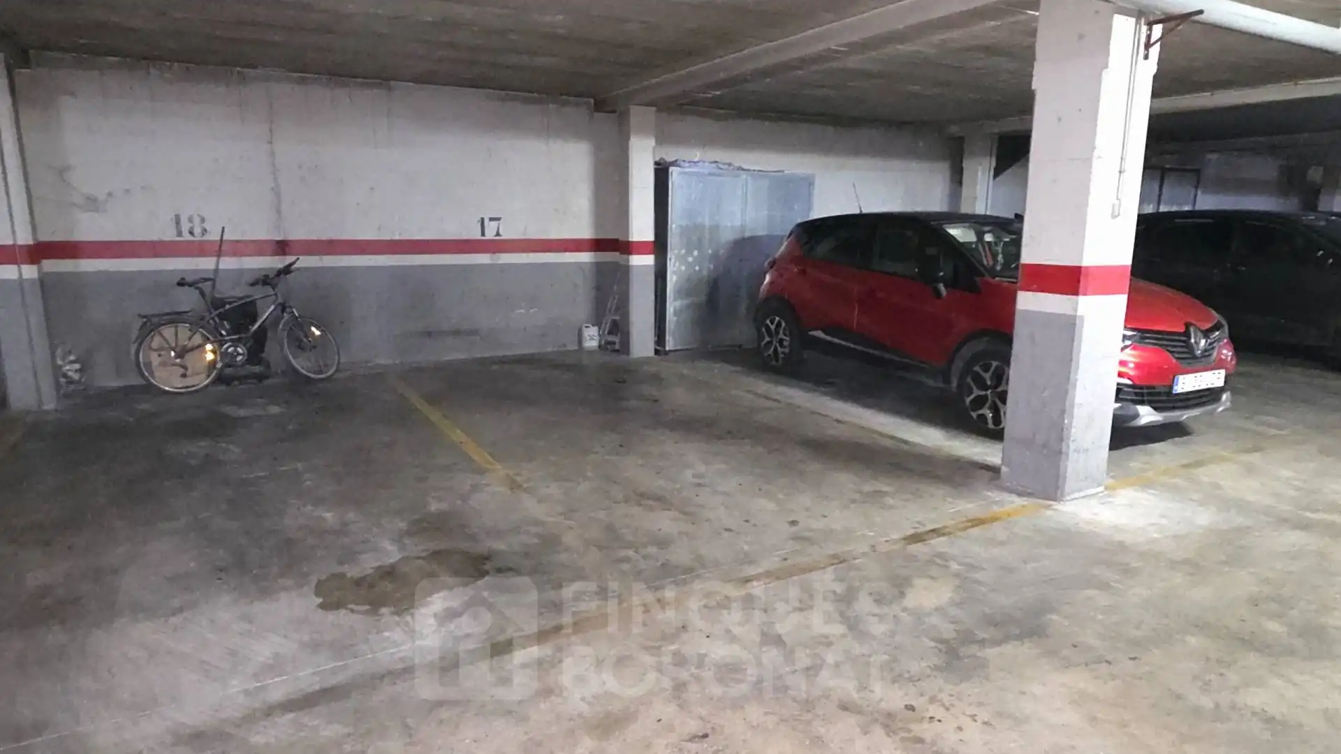 Aparcament de Pis en venda en Tarragona amb Aire condicionat, Calefacció i Terrassa