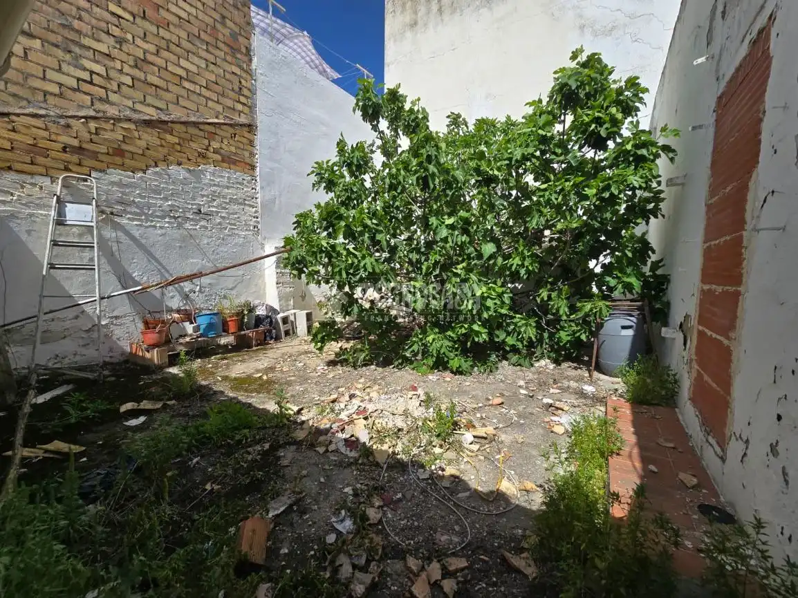 Casa adosada en venta en Morón de la Frontera