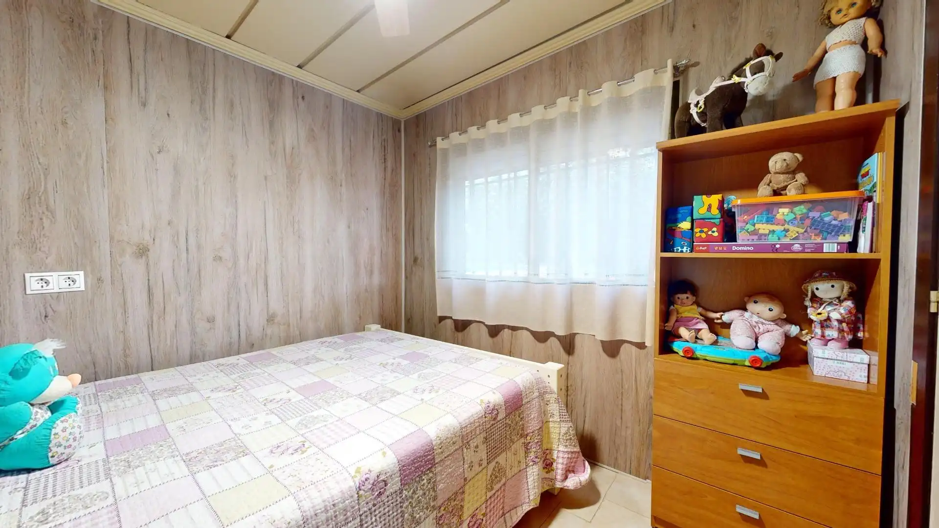 Habitación de Casa o chalet en venta en Córdoba con Aire acondicionado, Calefacción y Jardín privado