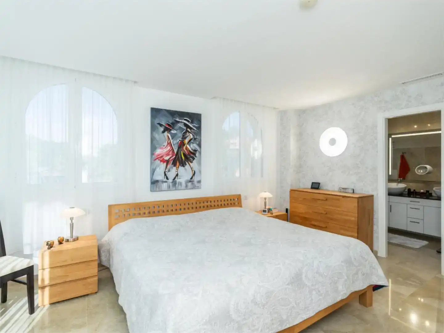 Bedroom of Flat for sale in Benahavís  with Air Conditioner, Terrace and Swimming Pool
