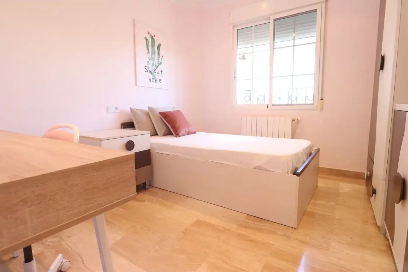 Bedroom of Flat for rent in Elche / Elx  with Air Conditioner, Heating and Storage room
