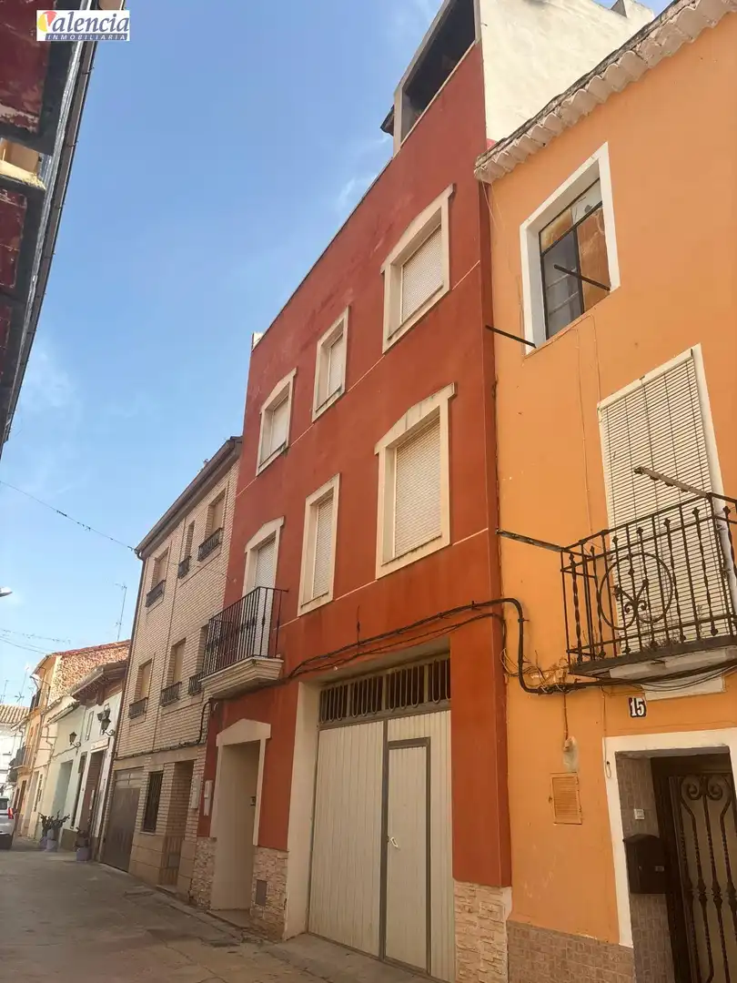 Vista exterior de Casa o chalet en venta en Utiel