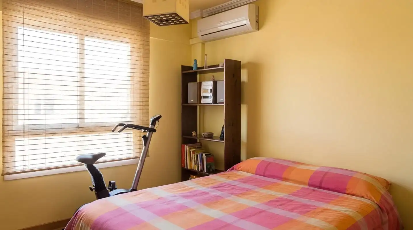 Bedroom of Flat for sale in Fuenlabrada  with Air Conditioner, Heating and Furnished