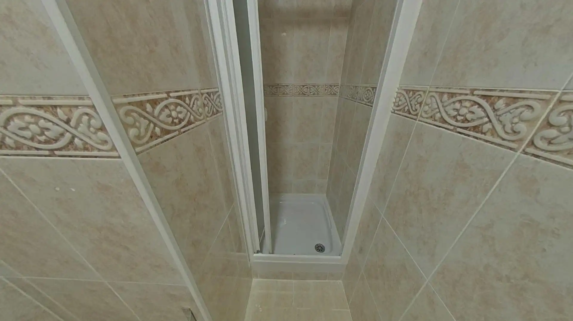 Baño de Piso en venta en Ripollet con Calefacción y Terraza