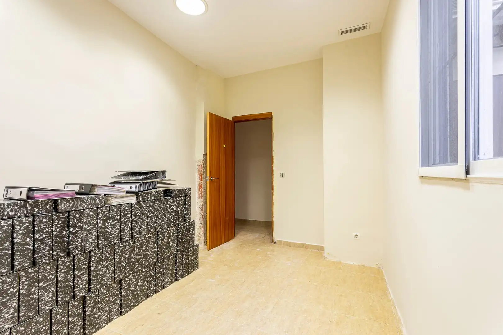 Commercial properties for sale in Valencia