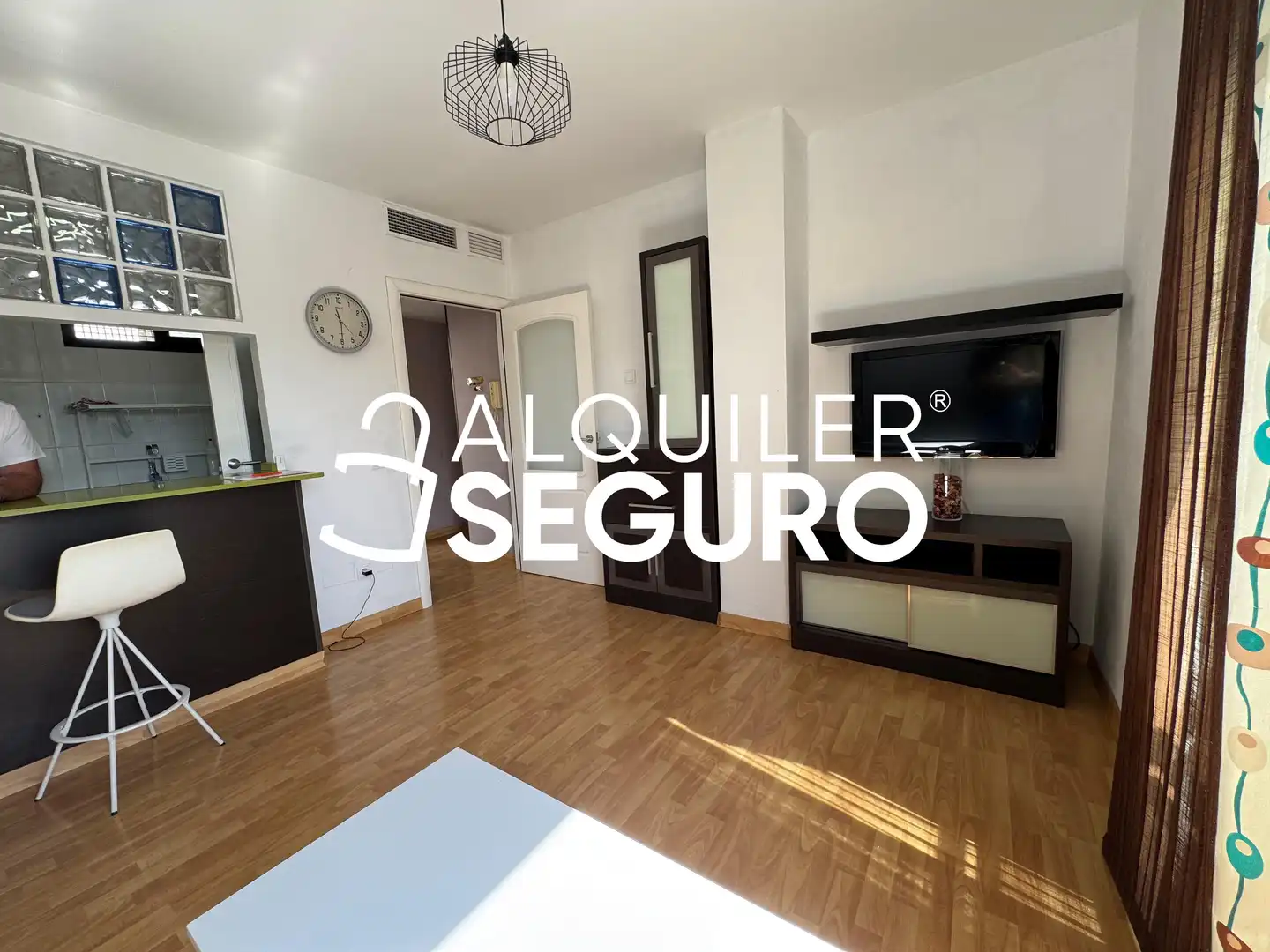 Sala d'estar de Pis de lloguer en Málaga amb Moblat