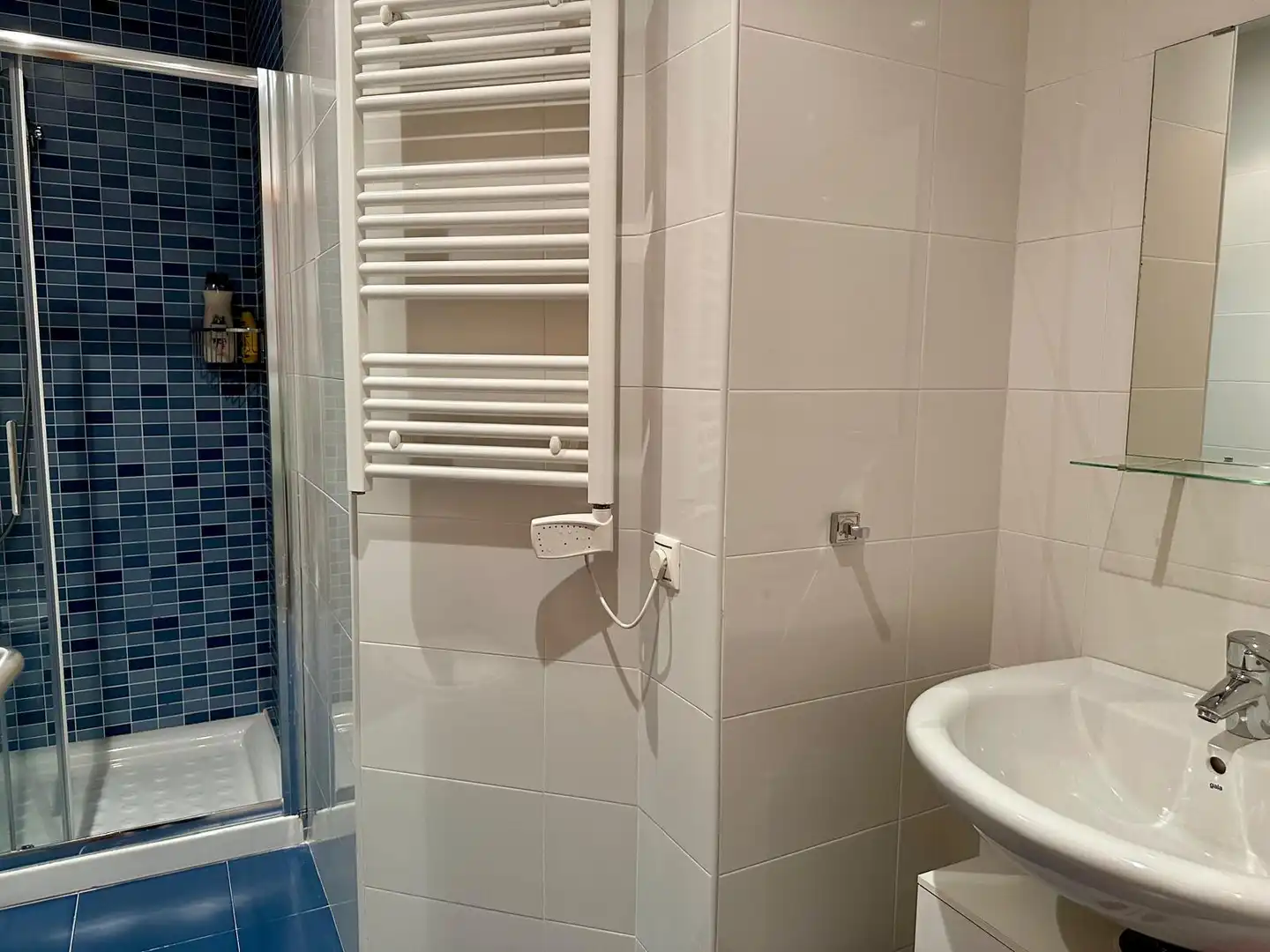 Baño de Dúplex en venta en A Pobra do Caramiñal con Calefacción, Parquet y Trastero