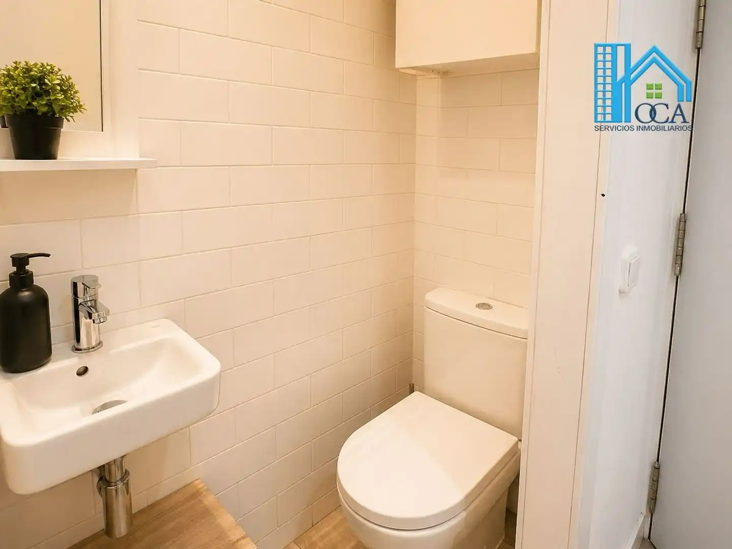 Badezimmer von Wohnung zum Verkauf in Madrid mit Klimaanlage und Möbliert