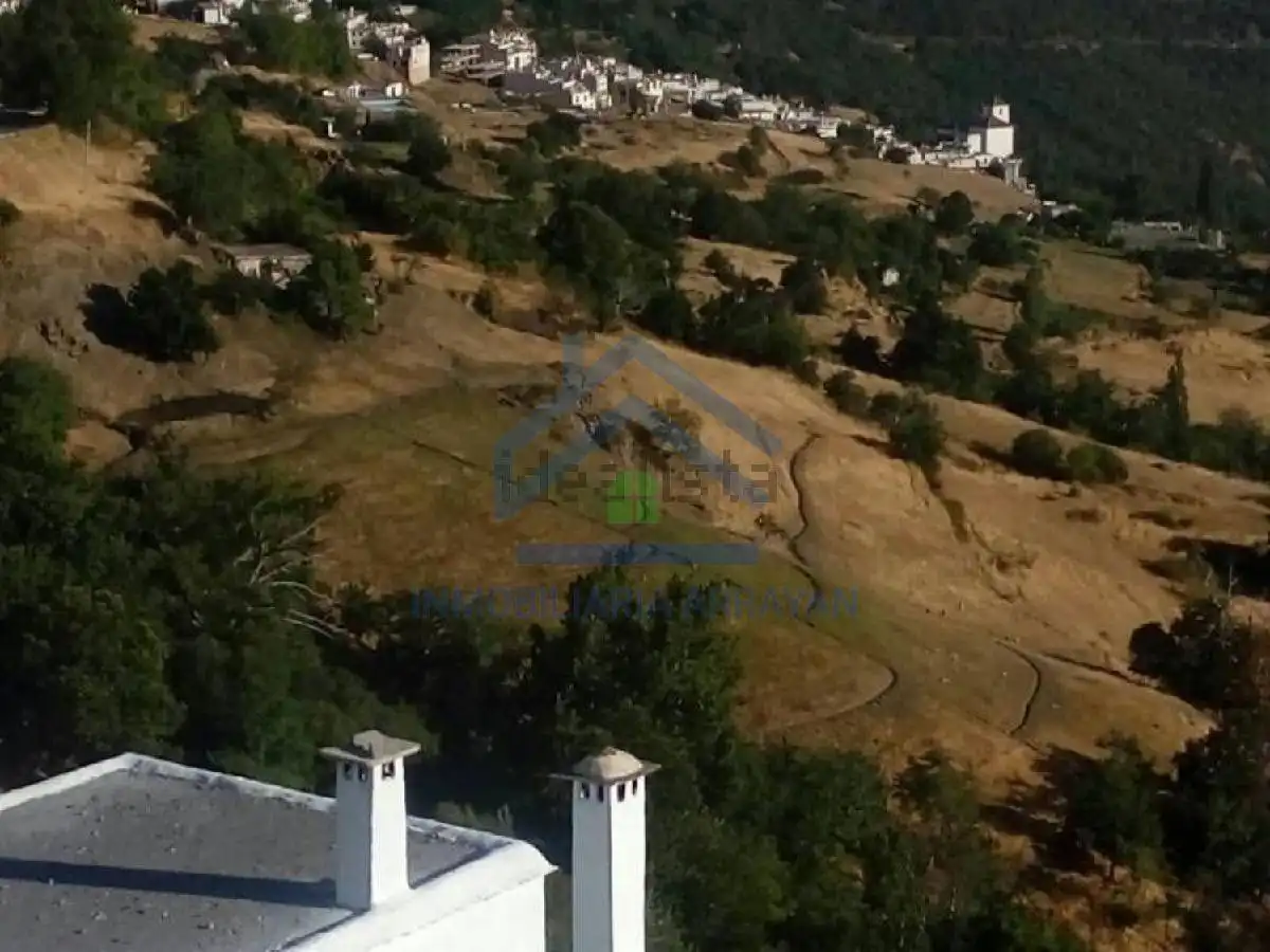 Piso en venta en Capileira con Jardín privado