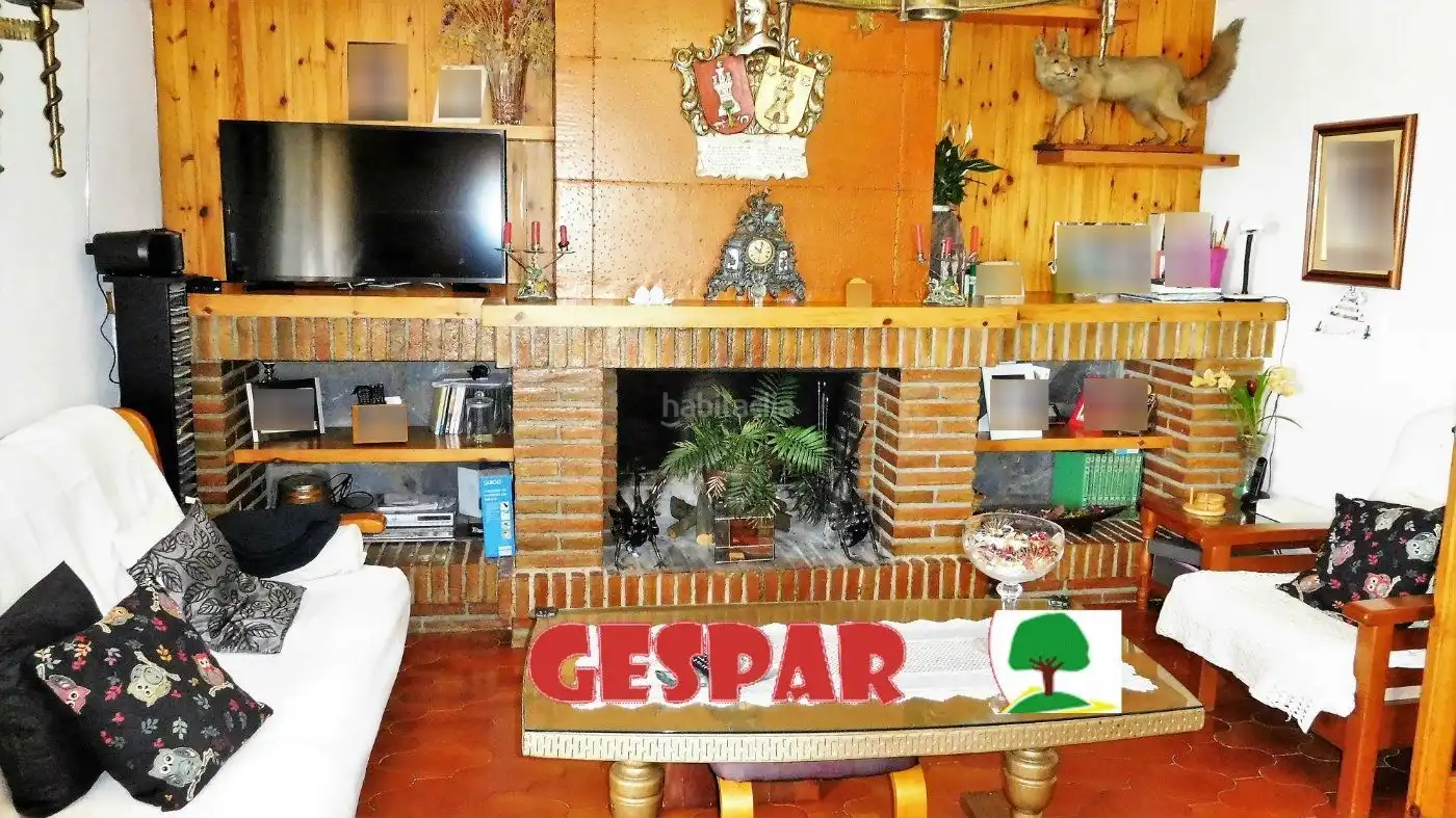Sala de estar de Casa o chalet en venta en Bigues i Riells del Fai con Piscina