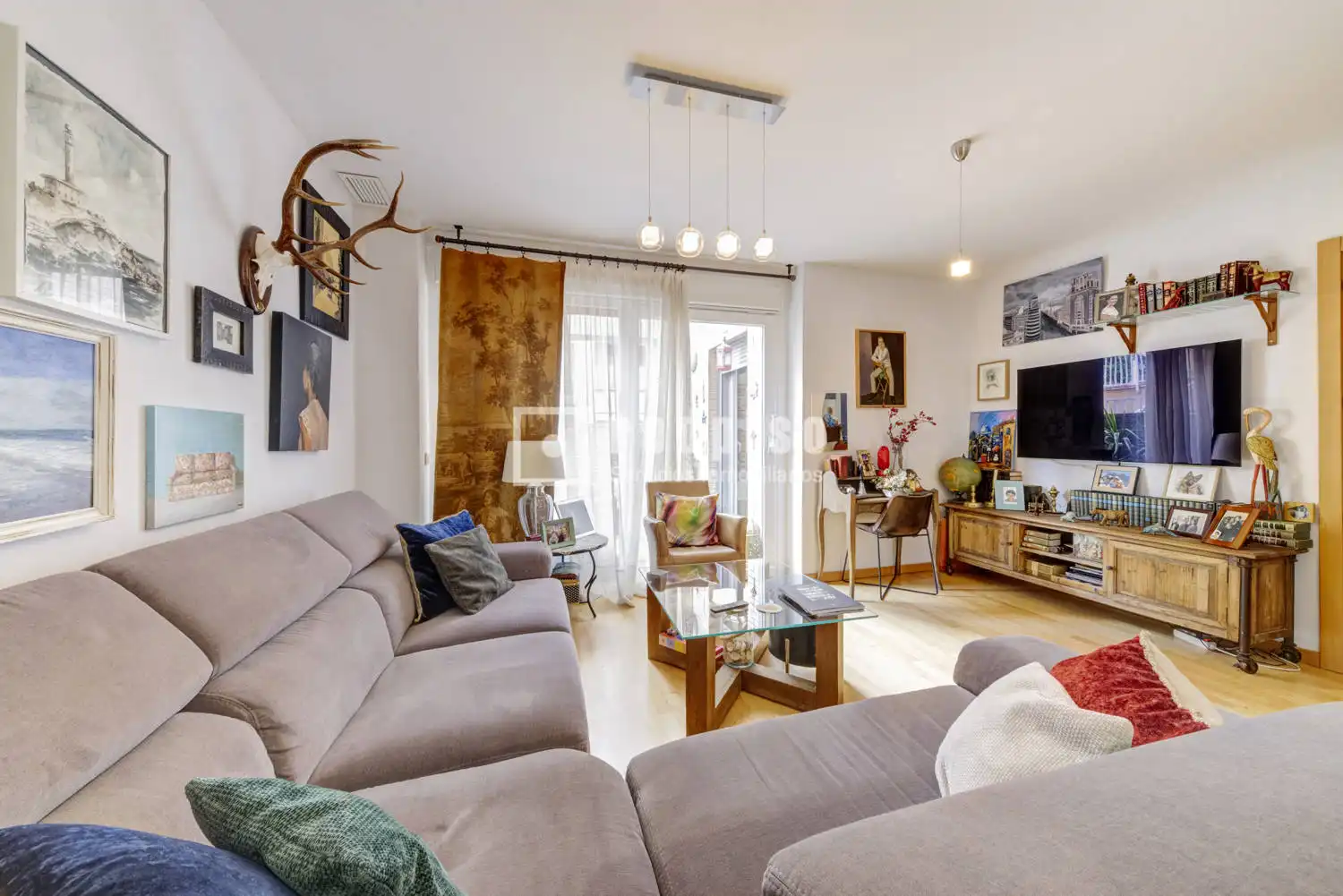 Wohnzimmer von Wohnung zum Verkauf in Boadilla del Monte mit Klimaanlage, Heizung und Privatgarten