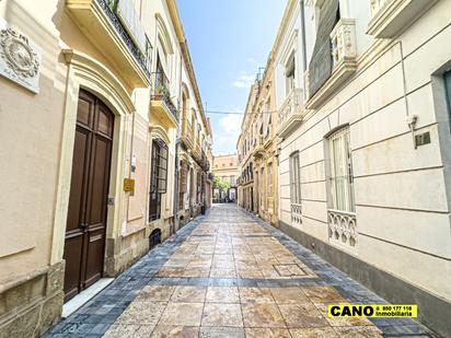 Vista exterior de Pis en venda en  Almería Capital