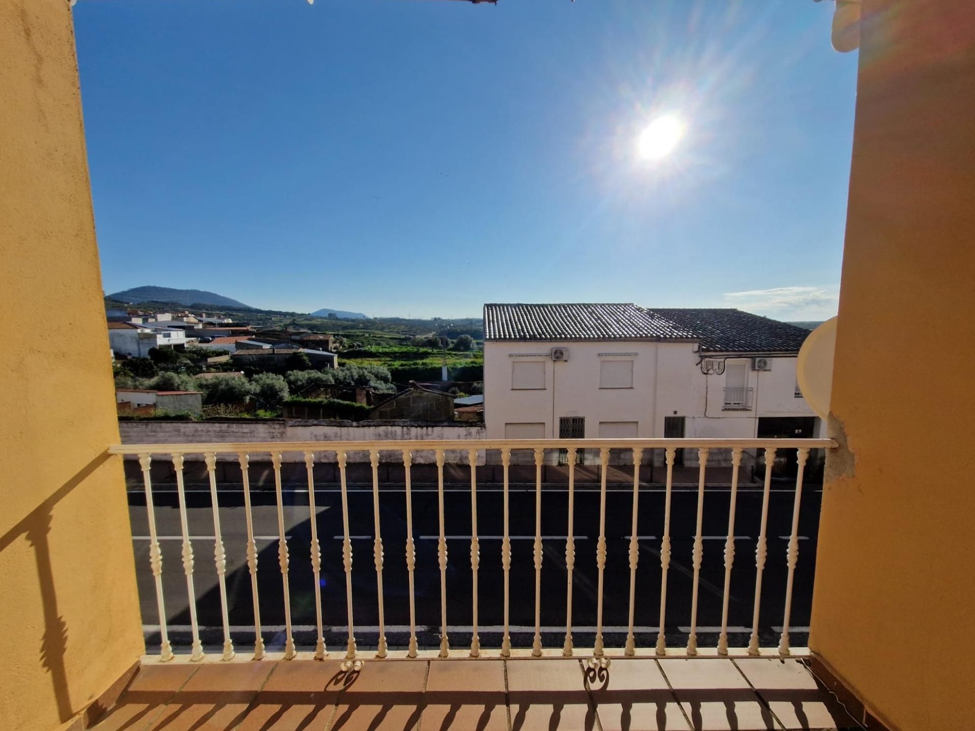 Vista exterior de Casa o xalet en venda en Cañaveral amb Aire condicionat, Calefacció i Terrassa