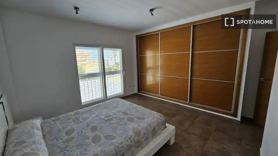 Room in El Marenyet