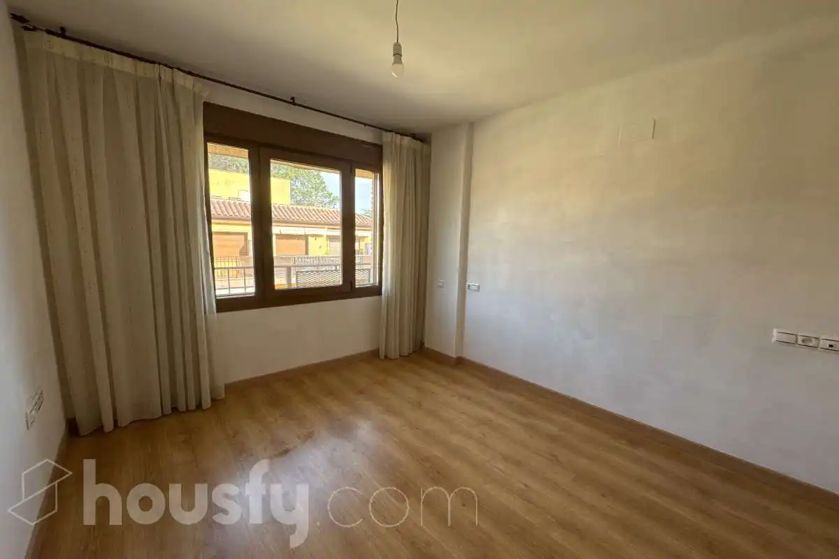 Habitación de Piso de alquiler en Villalbilla con Aire acondicionado, Parquet y Trastero