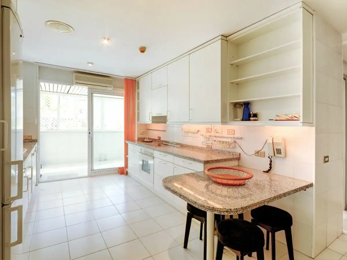 Apartament amb piscina en venda a Marbella Centro, imagen 4