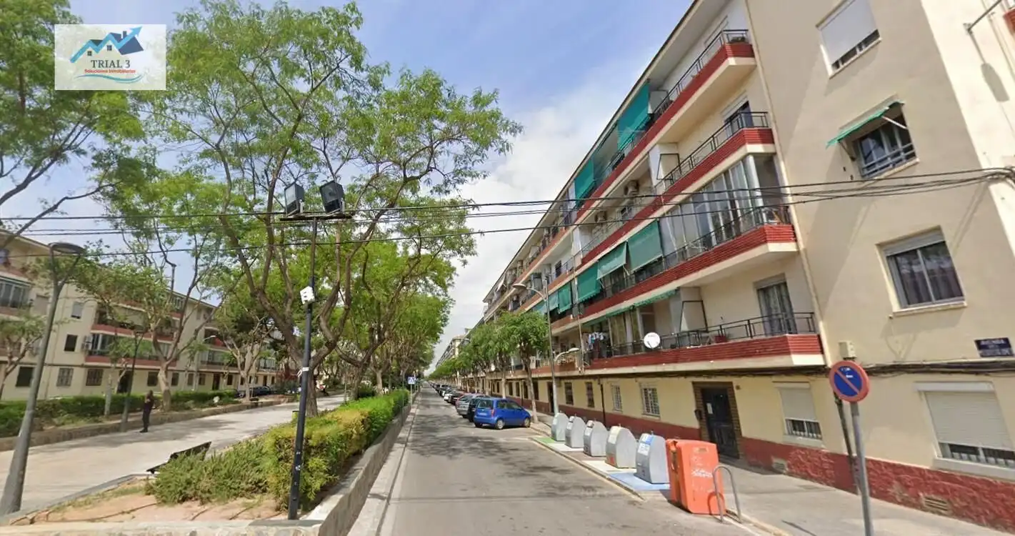 Piso con terraza en venta en Avenida MEDITERRANEO, imagen 2