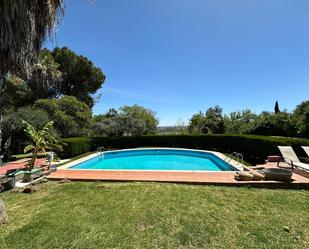 Swimming pool of Residential for sale in Tomares