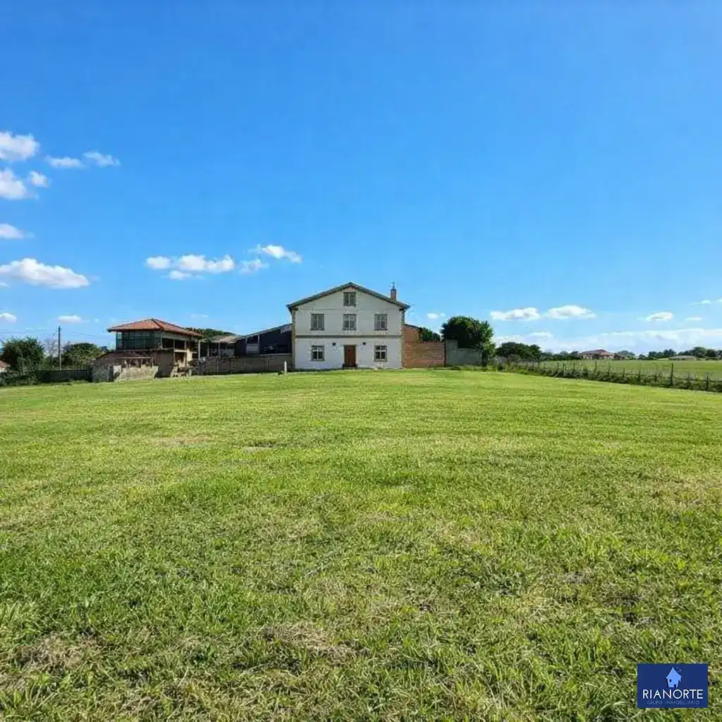 Casa o xalet en venda en Gozón amb Calefacció, Jardí privat i Traster