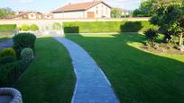 Jardí de Casa o xalet en venda en Vitoria - Gasteiz amb Calefacció, Jardí privat i Traster
