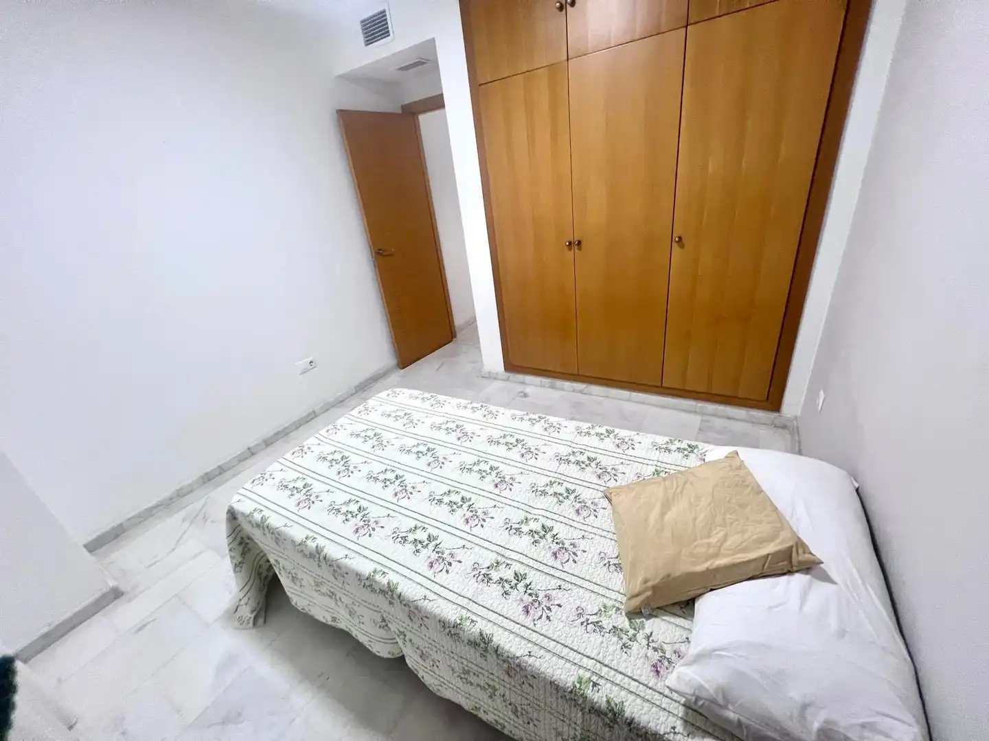 Habitación de Piso en venta en Isla Cristina con Aire acondicionado, Terraza y Trastero