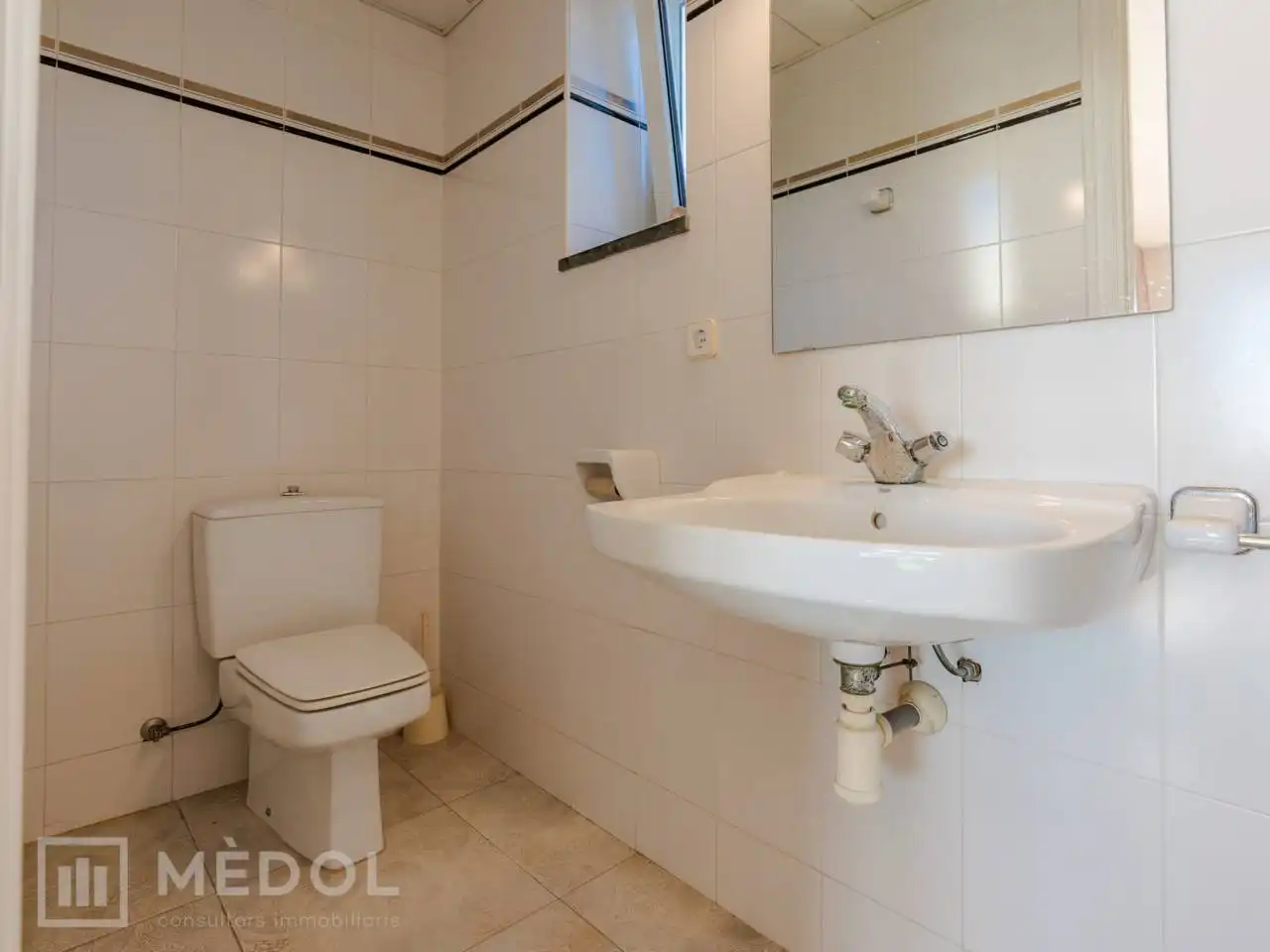 Bathroom of Houses for sale in Tarragona  with Air Conditioner, Heating and Parquet flooring