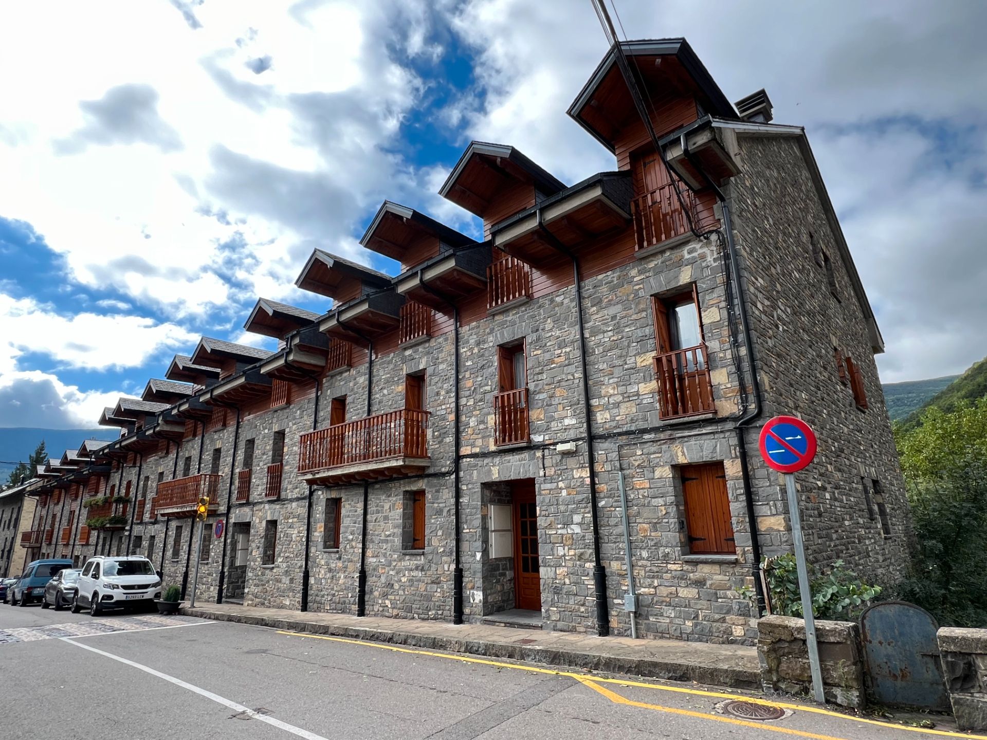 Vista exterior de Ático en venta en Biescas