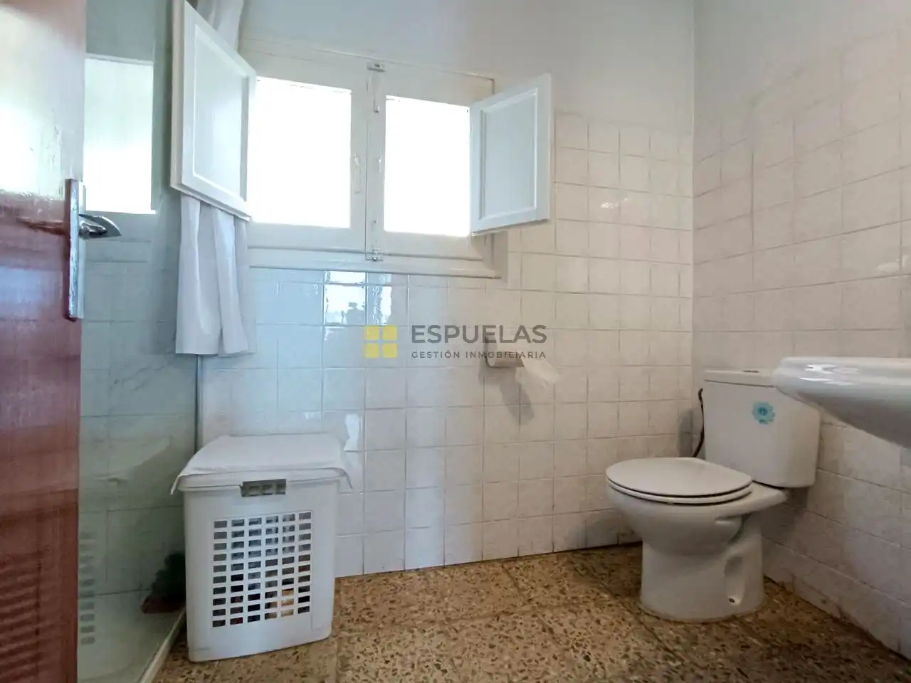 Bathroom of Houses for sale in Quel  with Private garden, Terrace and Furnished
