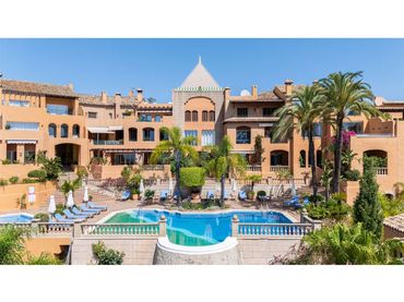 Apartament amb piscina en venda a Nueva Andalucía