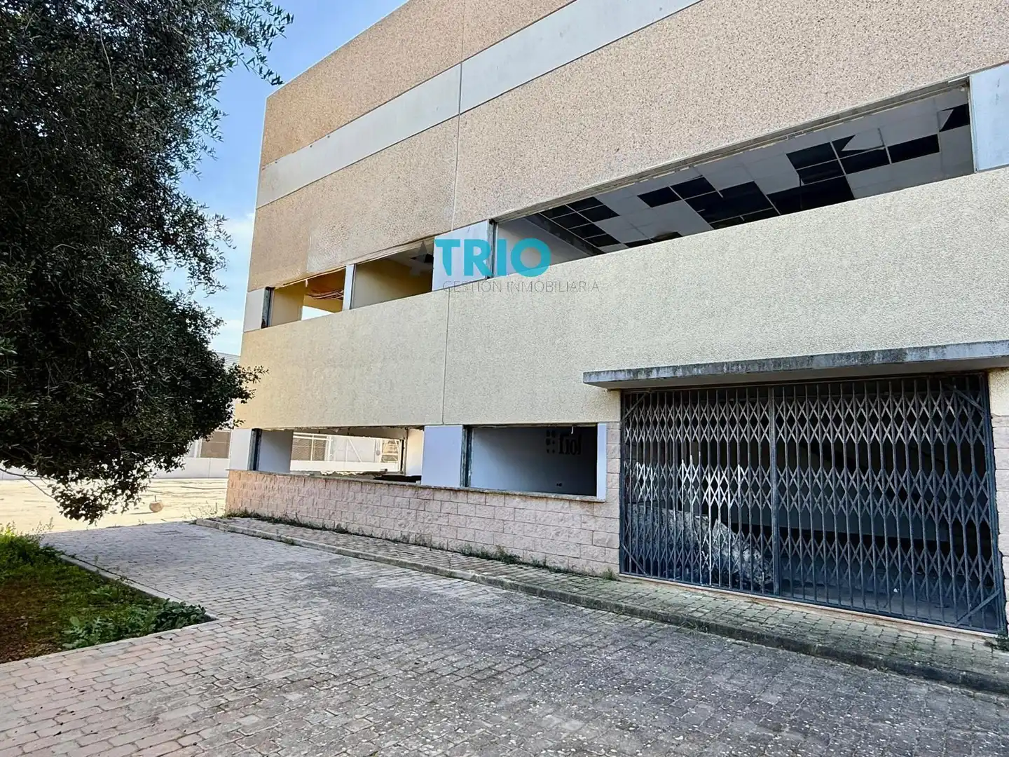 Vista exterior de Nave industrial en venta en Bunyola