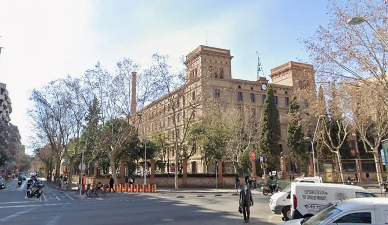 Local comercial en venta en Carrer de Viladomat, imagen 4